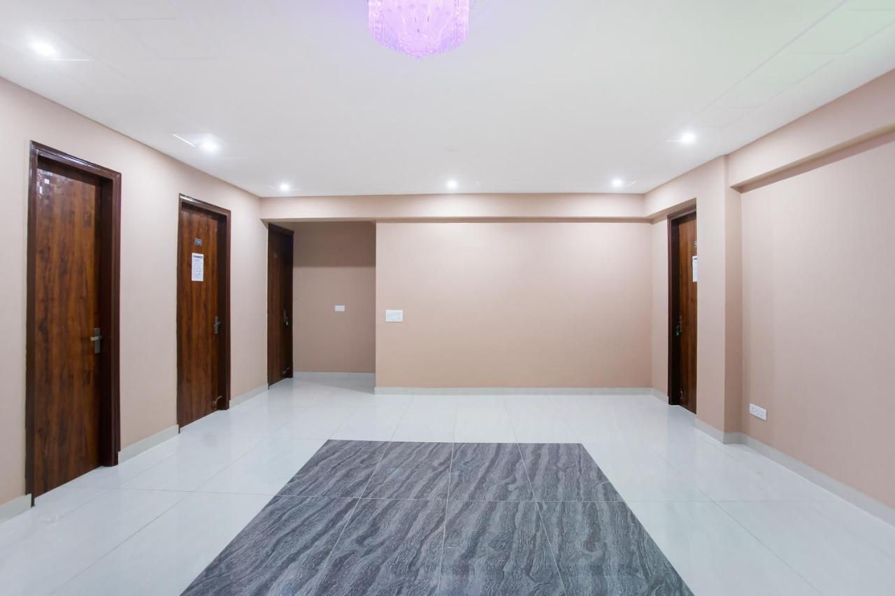 Hotel Capital O Harish Residency Gurgaon Exterior foto