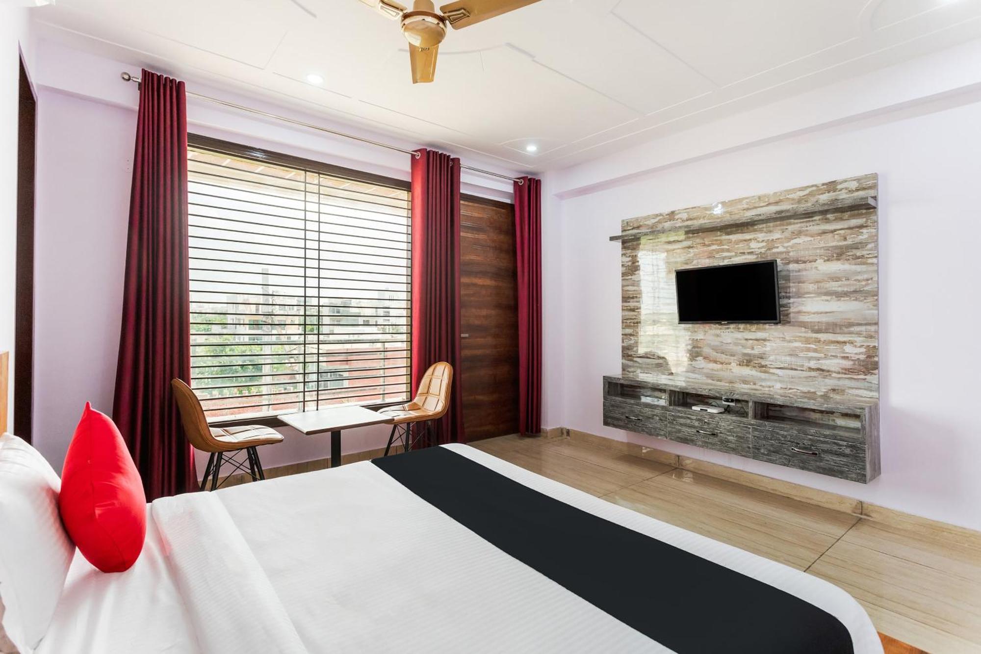 Hotel Capital O Harish Residency Gurgaon Exterior foto